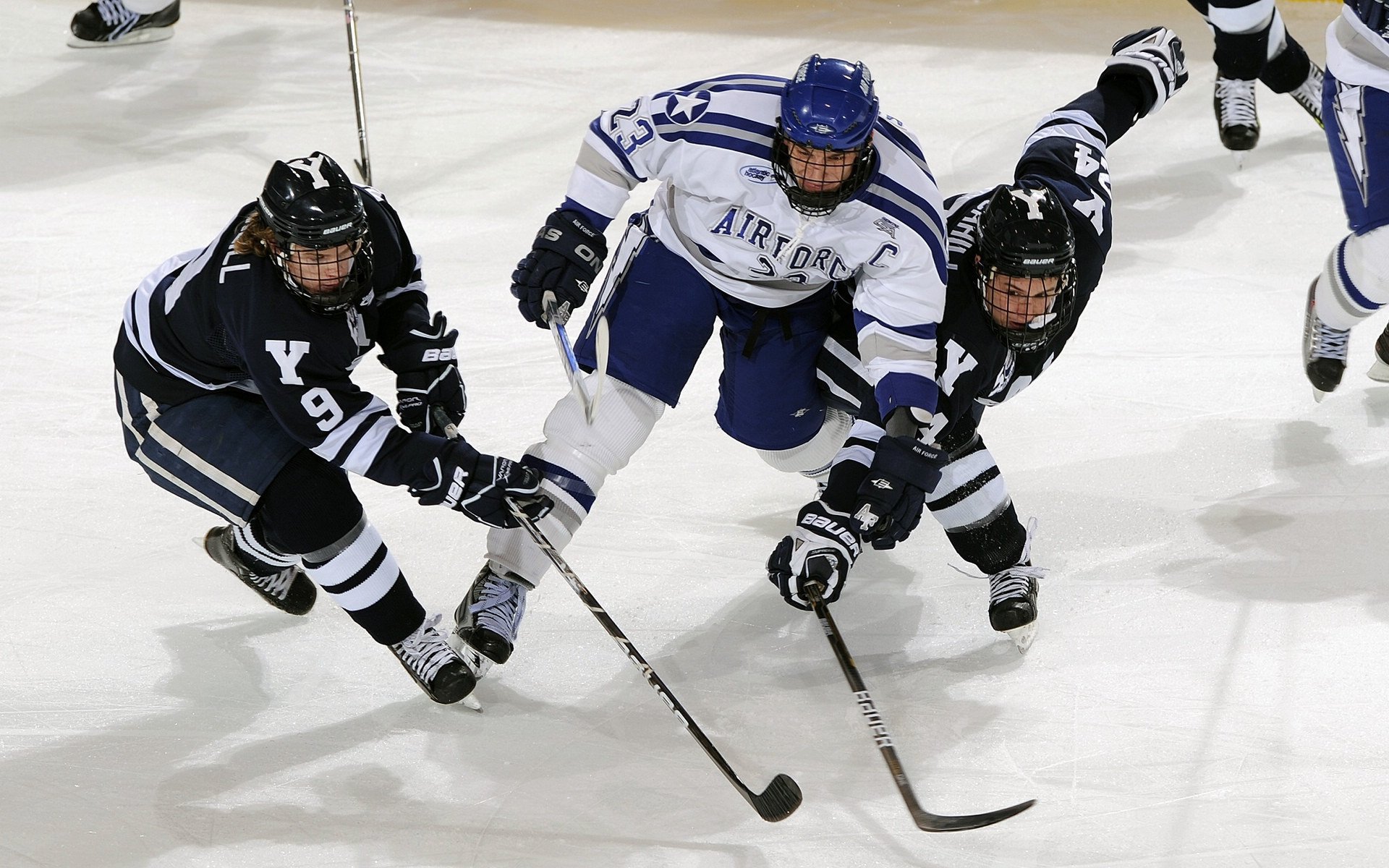 今年联盟三分命中率排名前三的球队是哪些？，联盟三分命中率排行