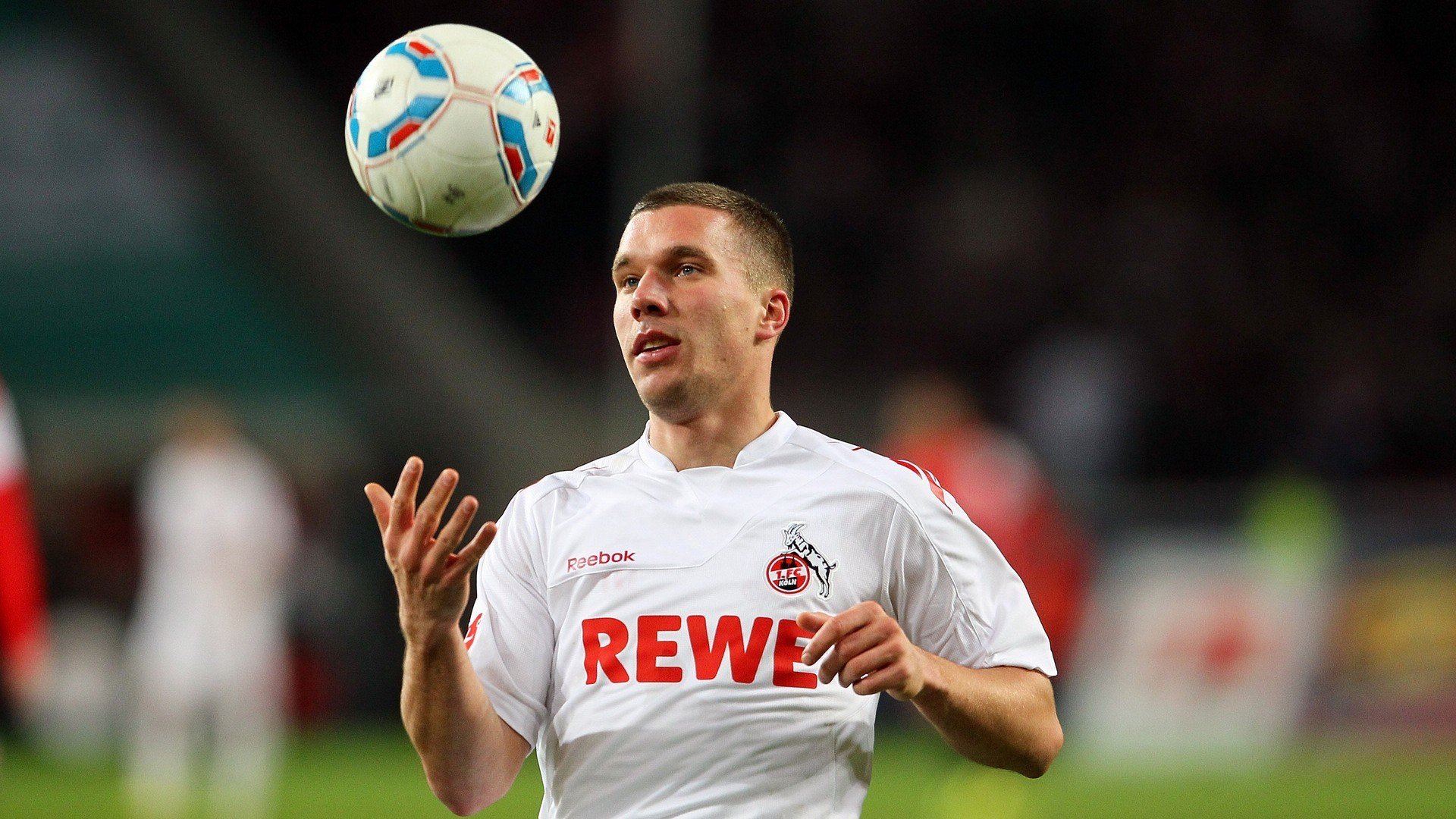 比赛现场的美食与娱乐元素，美食比赛策划